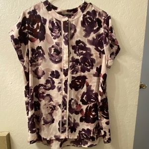Simply Vera Wang Purple & White Floral Button Up Blouse